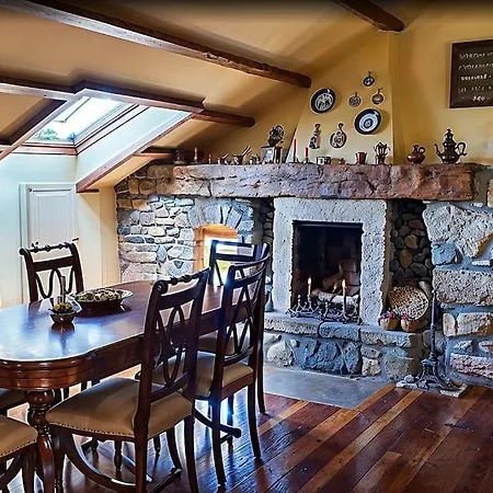 Casa Rural Con Gran Finca Al Borde Del Mar Feriehus A Coruña